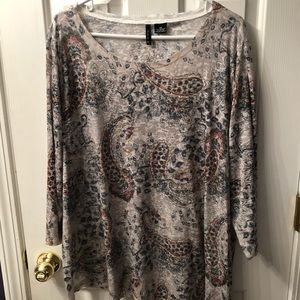 Beautiful light weight blouse long on one end 3X